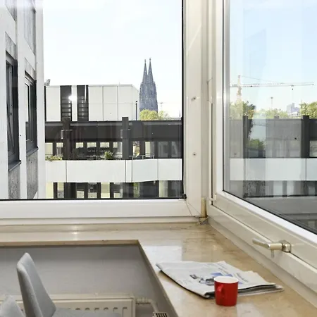 City-Flair Mit Domblick! Köln Exterior foto