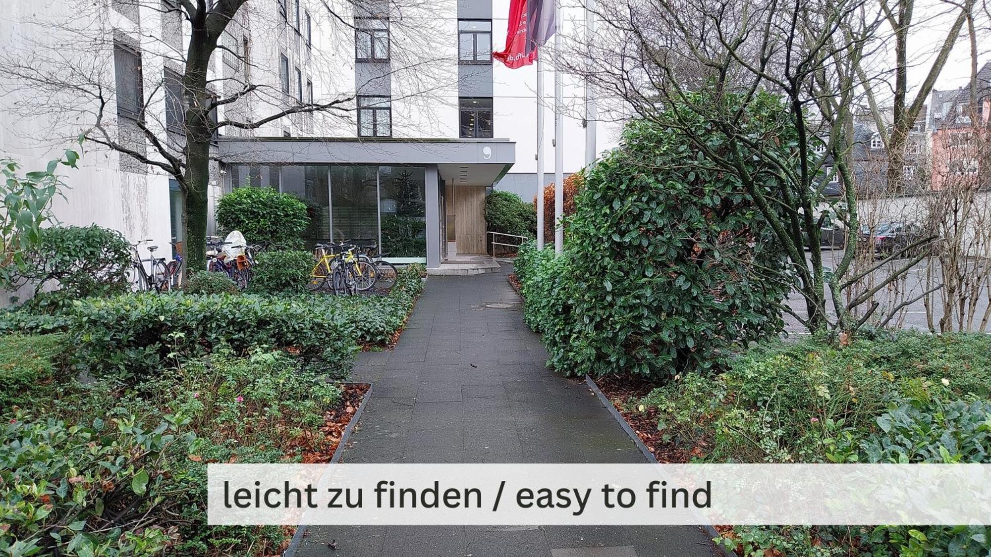 Apartment City-flair Mit Domblick! *